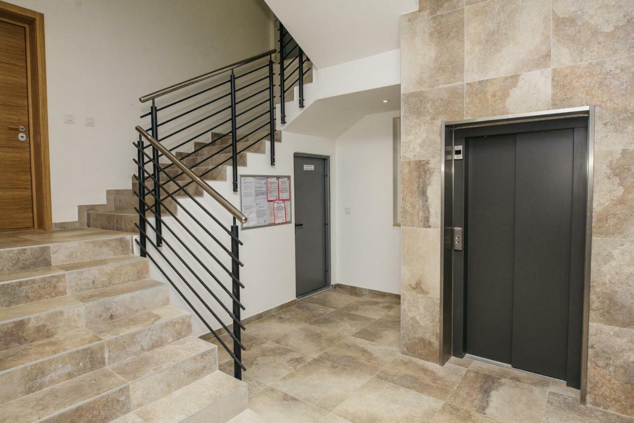 Arena Big Luxury Apartments Novi Sad Bagian luar foto
